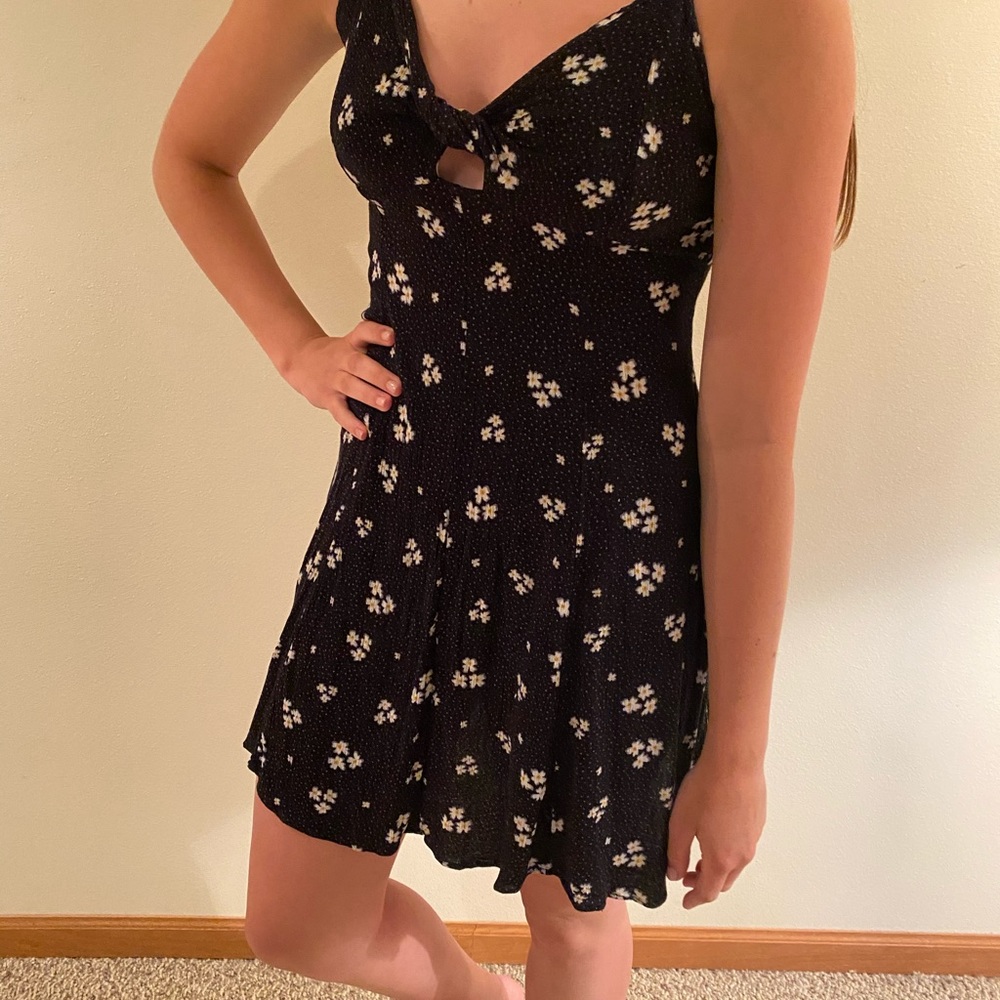 Spaghetti strap keyhole dress